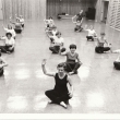 jazz(džez - po chomutovsku)gymnastika - čilé chomutovské ženy - populární hodiny cvičení v Městských Lázních 1981