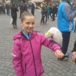 Karol�na Bechy�ov� a papou�ek kakadu, v�let p�i Bohemka cup, Praha 1.5.2013